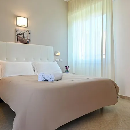 Hotel Promenade Pesaro Buitenkant foto